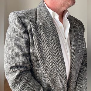Overcoat grey herringbone wool.